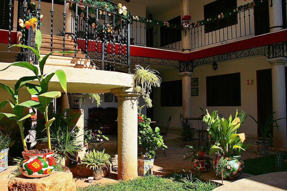 La Aurora Hotel Colonial 巴利亚多利德 外观 照片