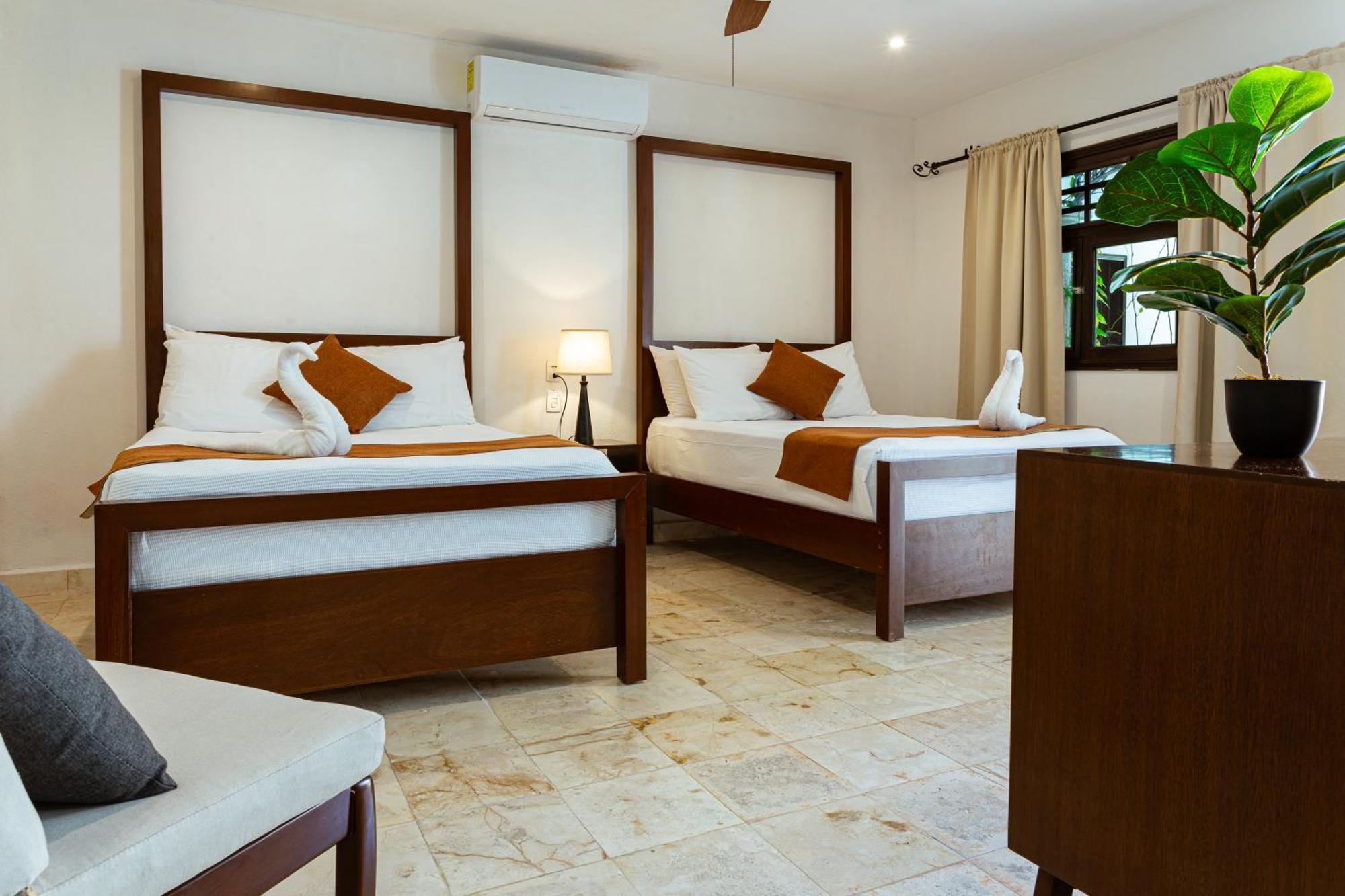 La Aurora Hotel Colonial 巴利亚多利德 外观 照片